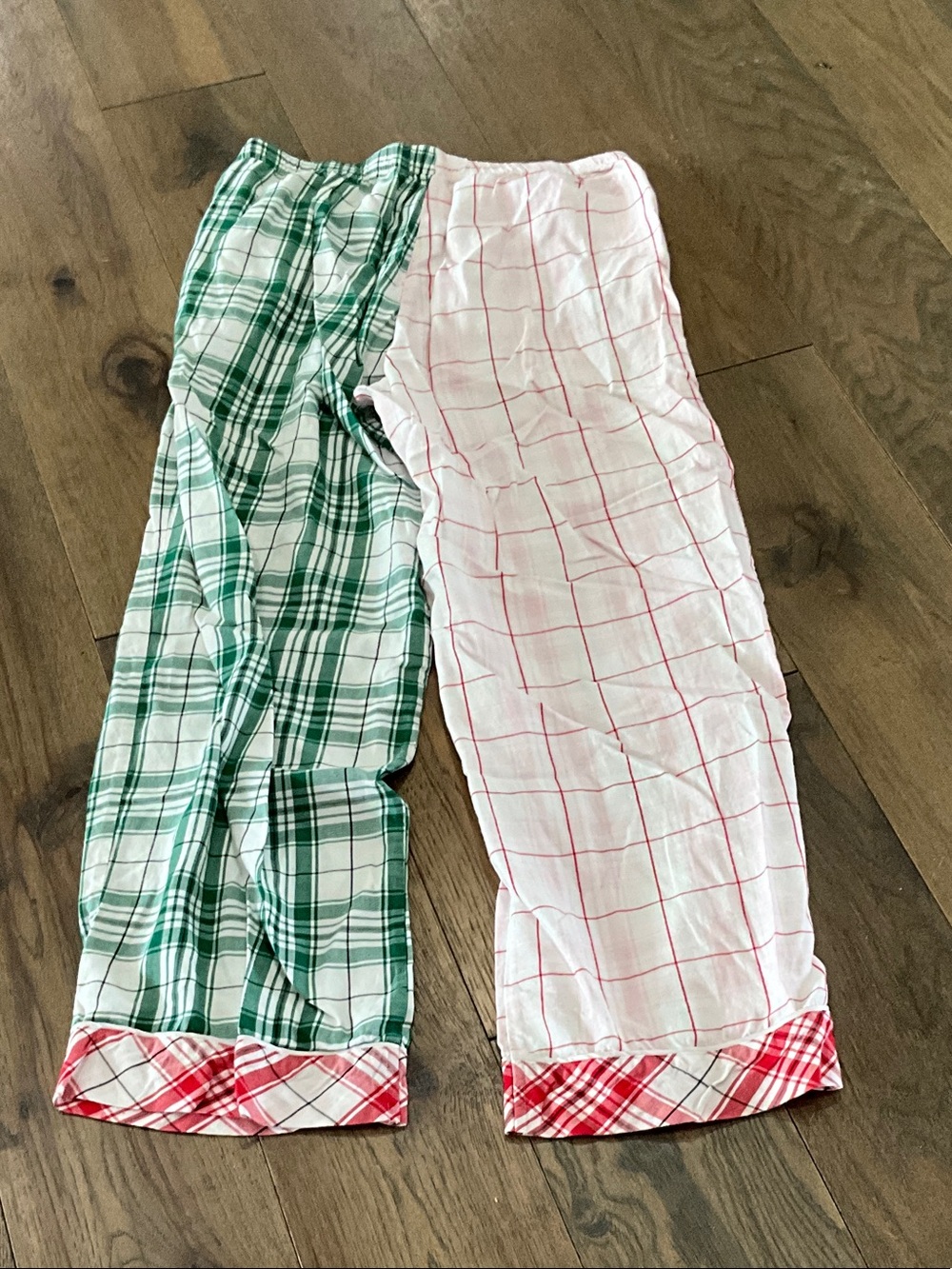 Victoria's Secret Kids Pink & Green Plaid Pajama Pants - Picture 3 of 3